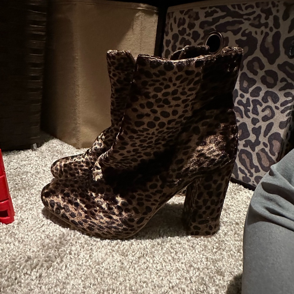 PrettyLittleThing leopard booties